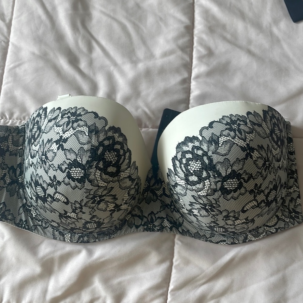 Torrid Strapless Bra